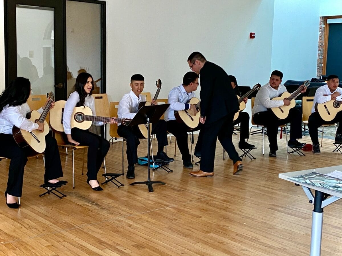 reaching ELL students in the guitar classroom