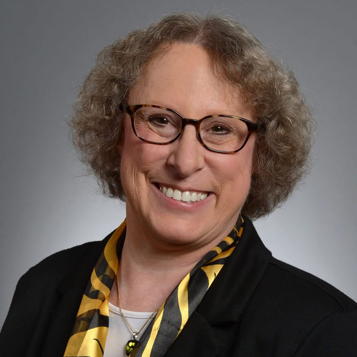 Wendy Sims headshot