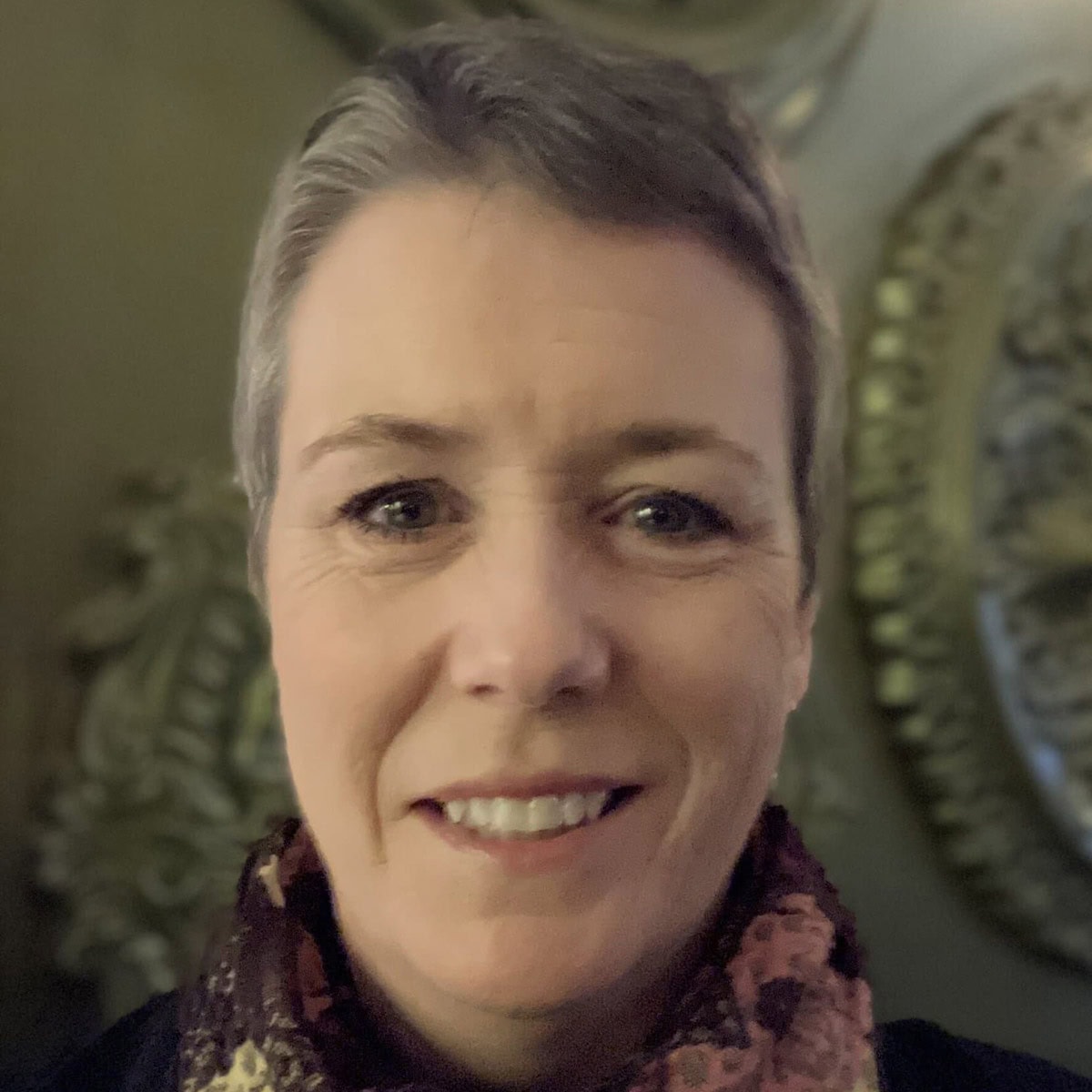 Kelly Parkes headshot