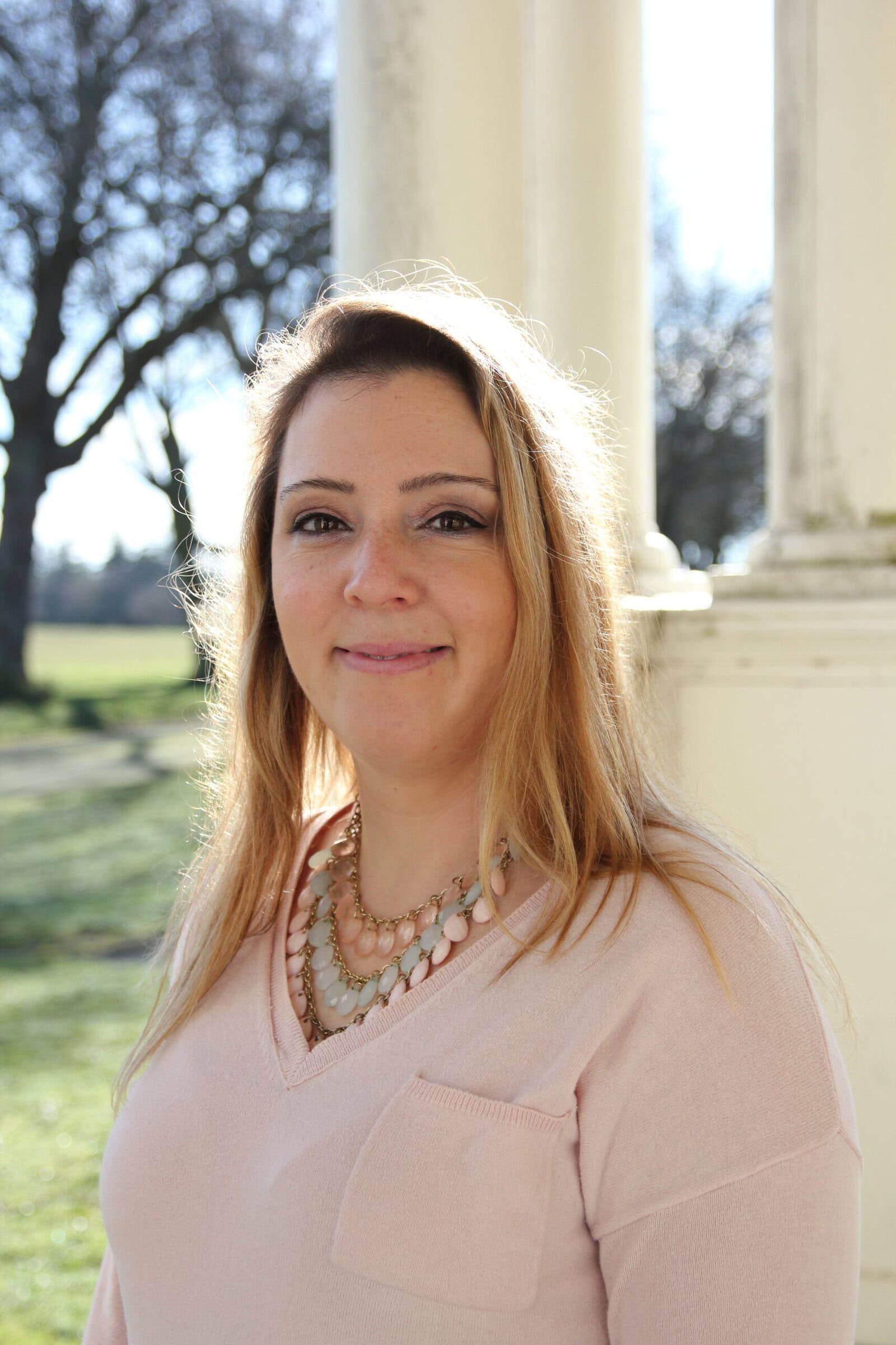 Tina Beveridge headshot