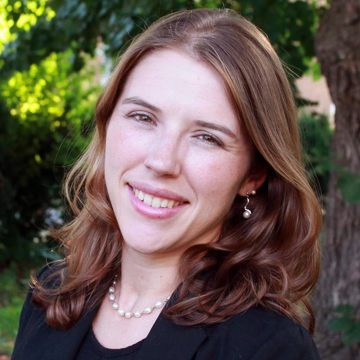 Rachael Hayes headshot