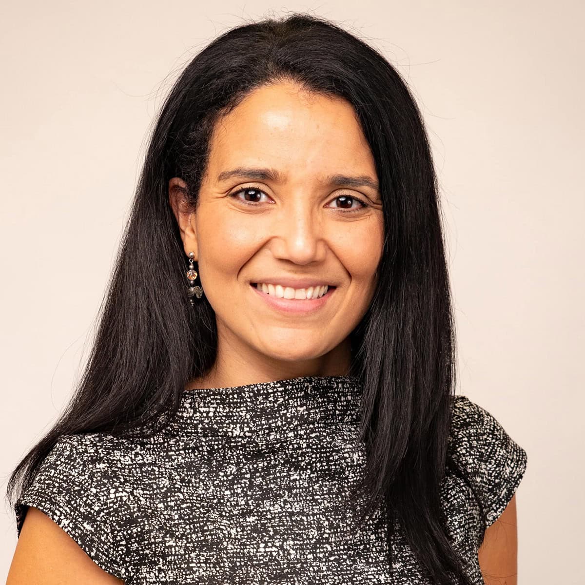 Mara Culp headshot