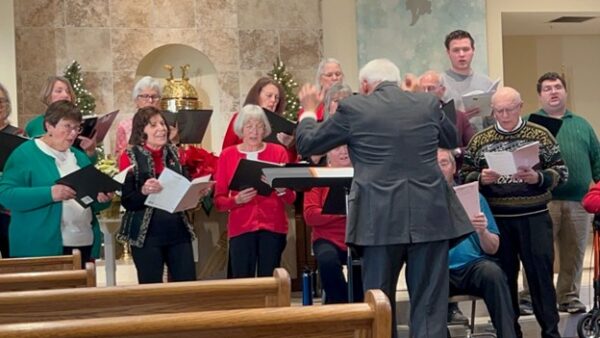 Lori Schwartz Reichl's mother singing in a church choir December 2025