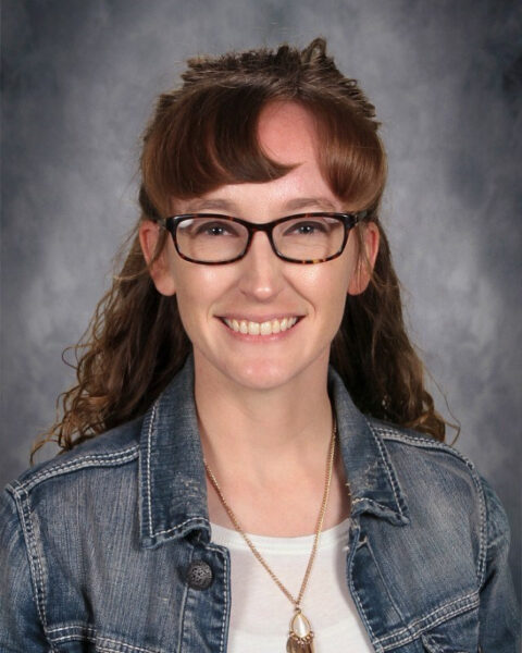 Lauren Reynolds headshot