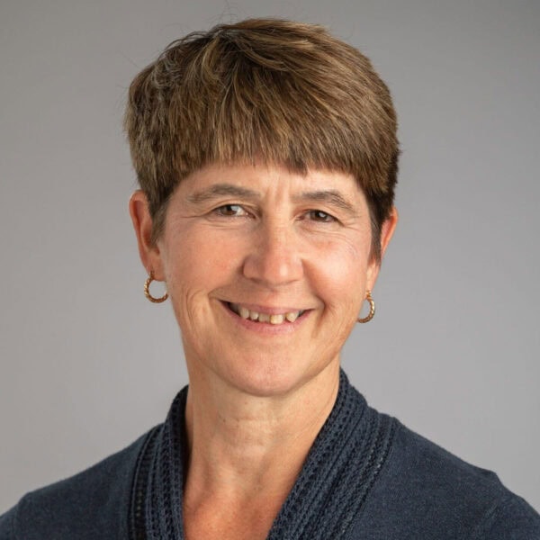 Colleen Conway headshot