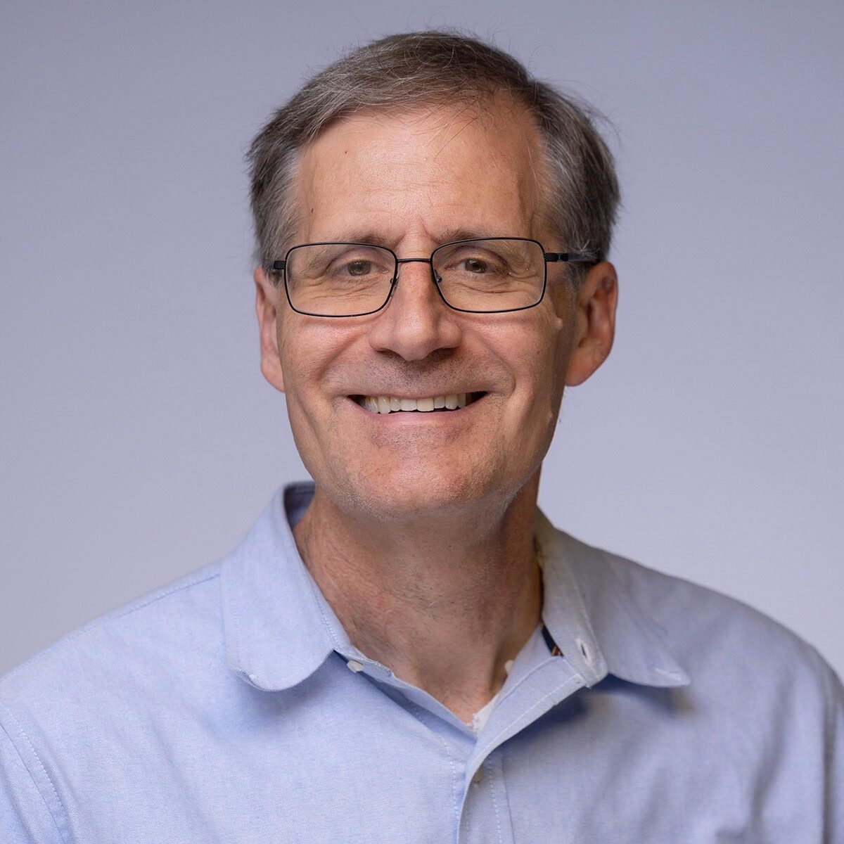 Daniel Hellman headshot